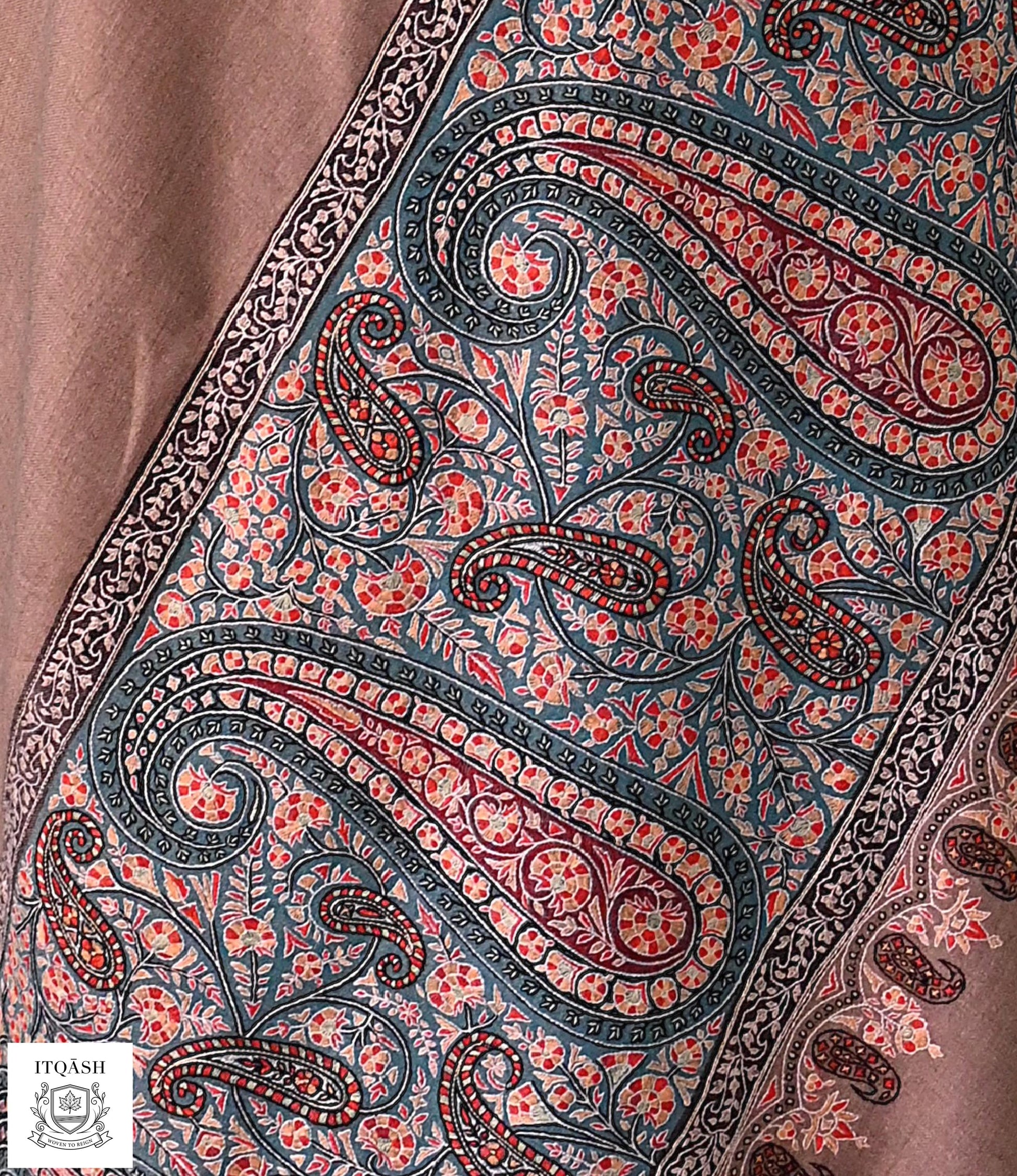 Sozni Palla Daar Shawl · Warm Beige — detail | Pure Kashmiri Pashmina | ITQĀSH